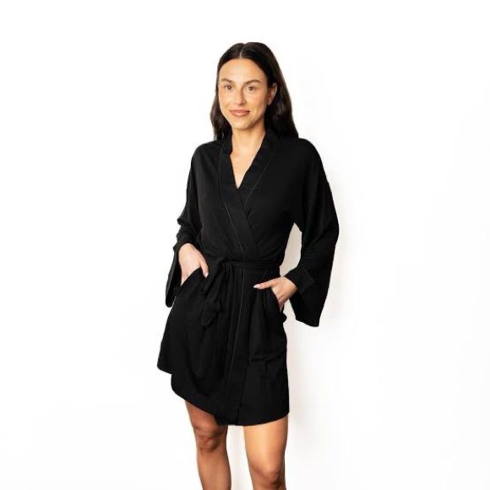 Elegant Black Women's Sleepwear Robe